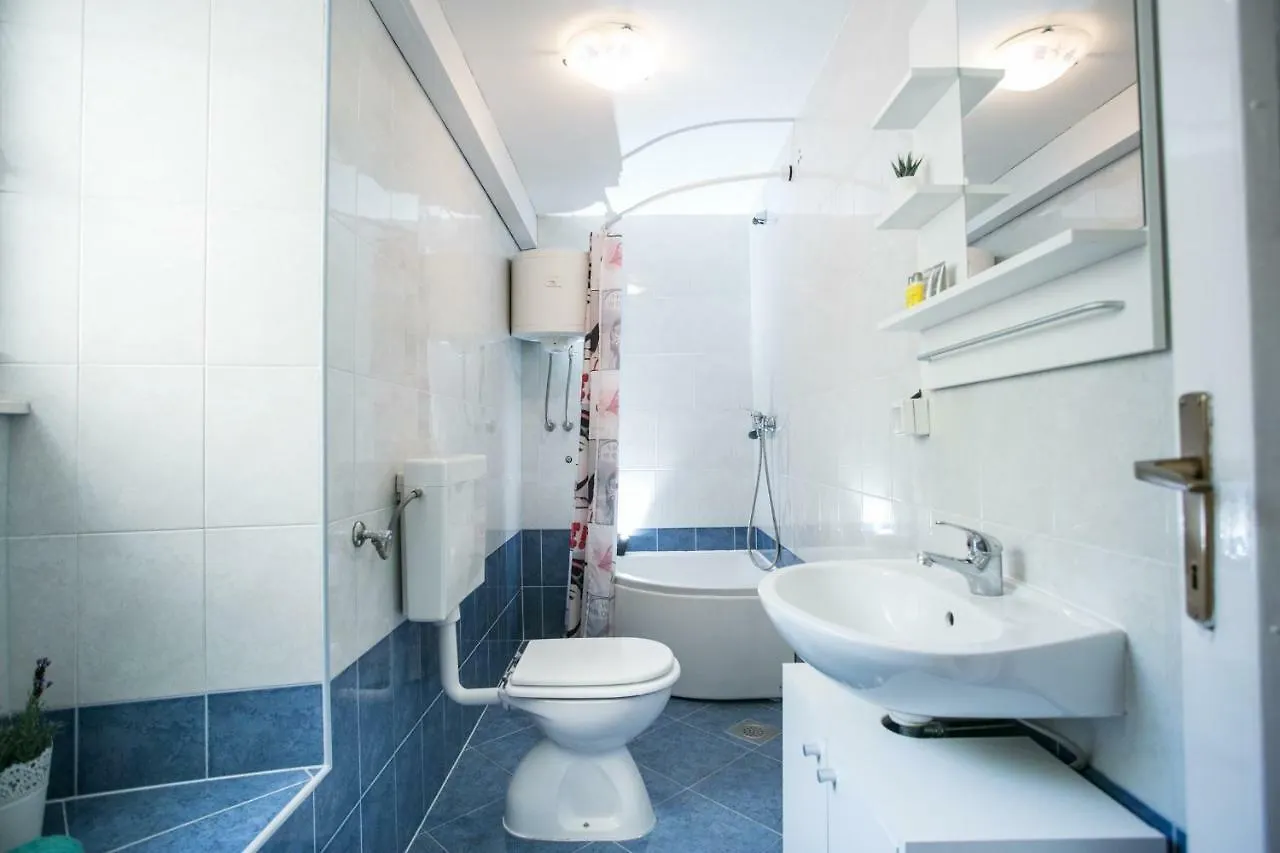 Guest House Mendi Trogir